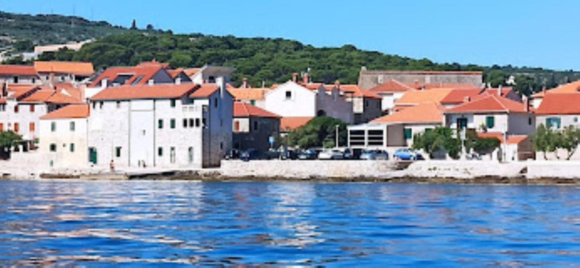 Apartmani Banic Postira Zewnętrze zdjęcie