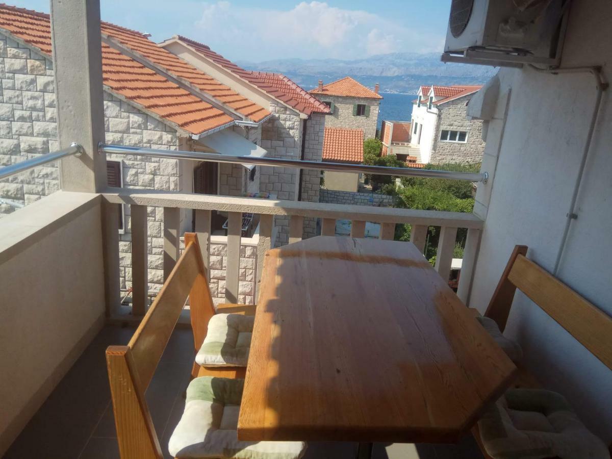 Apartmani Banic Postira Zewnętrze zdjęcie